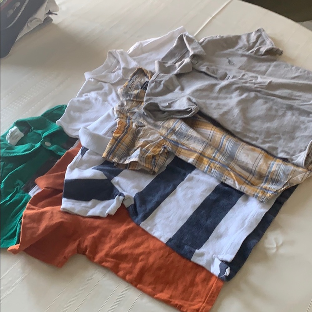 Lot of 6 short sleeved boys shirts, size 4T.